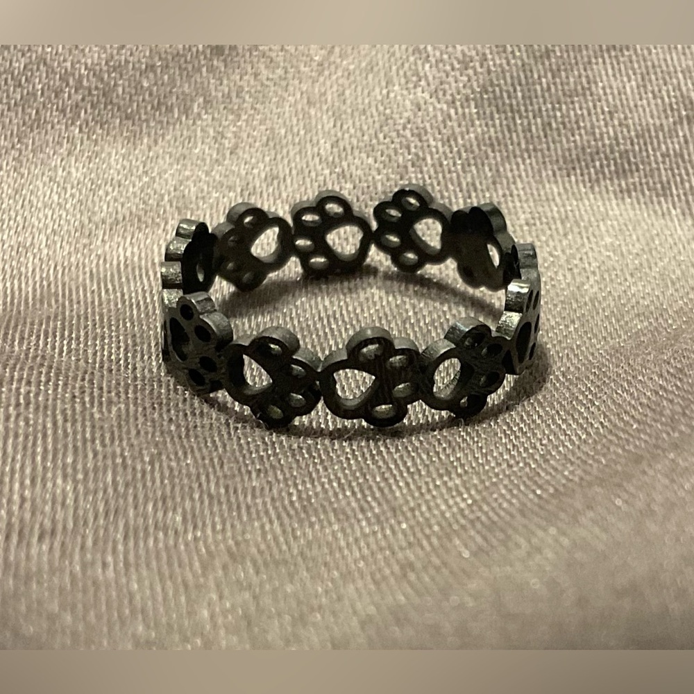 NWOT 304 Stainless Steel Black Cat Paw Open Back Adj. Size Ring in box #559 - Picture 4 of 6